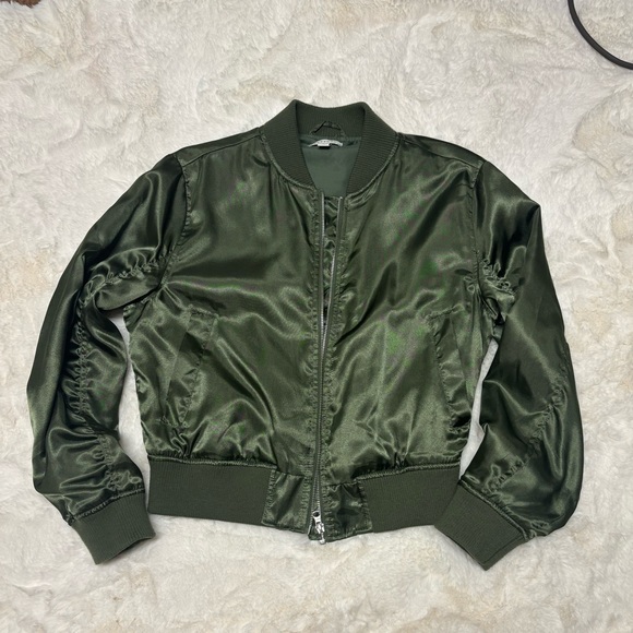 TOPSHOP Satin Bomber Jacket - Picture 2 of 9